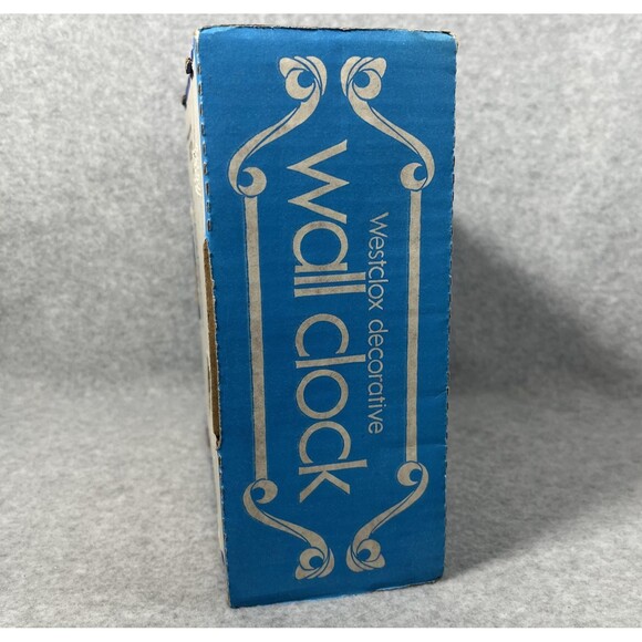 Vintage Westclox Walltone Electric Wall Clock Walnut Woodgrain USA Retro Decor - Picture 5 of 9